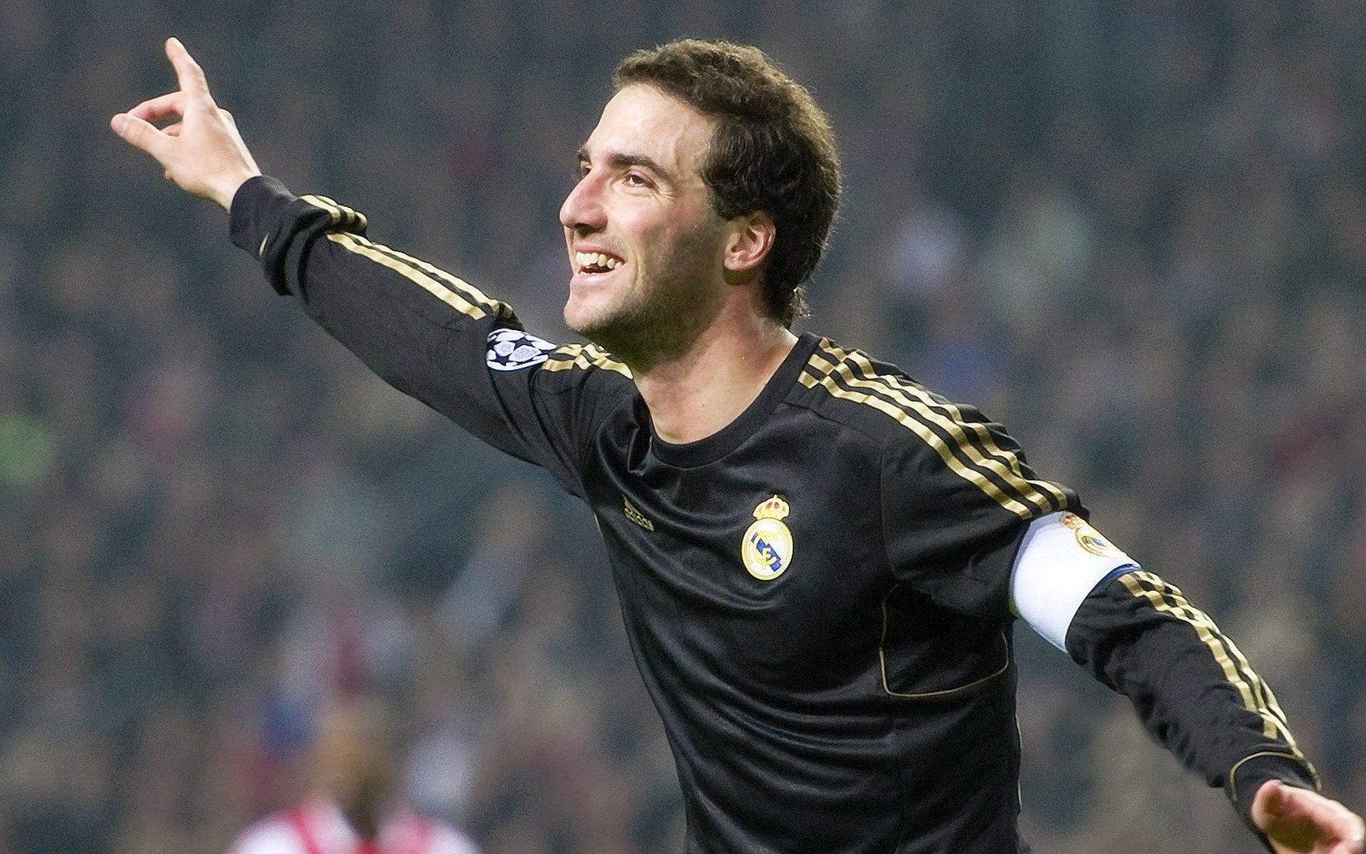 关键战役再度迷失，周琦的领袖之路还需几多淬炼？